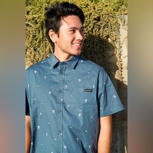 Blue Button-Down Short Sleeve Collar Shirt